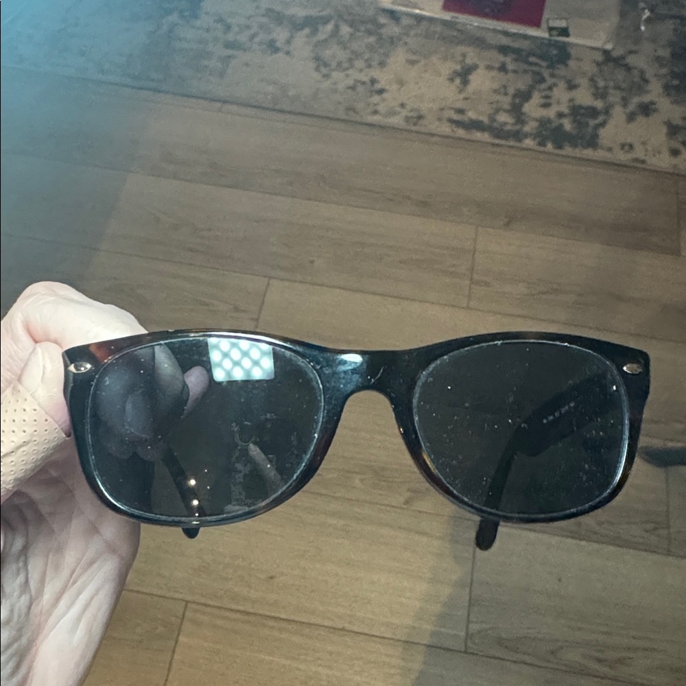 Ray Ban Tortoise Shell Sunglasses - Picture 5 of 5